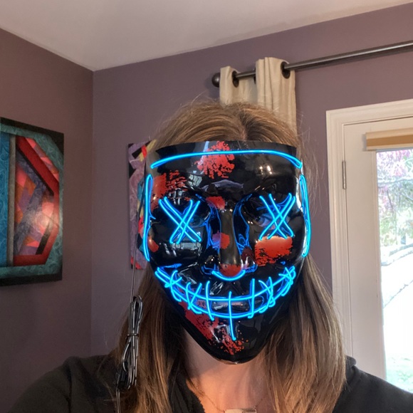 Meet your Posher, Jessica - Picture 1 of 1